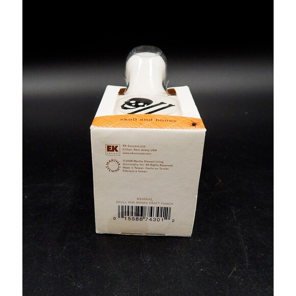 Martha Stewart Skull and Bones Craft Punch 2008 Halloween Scrapbooking NOS - Picture 5 of 6